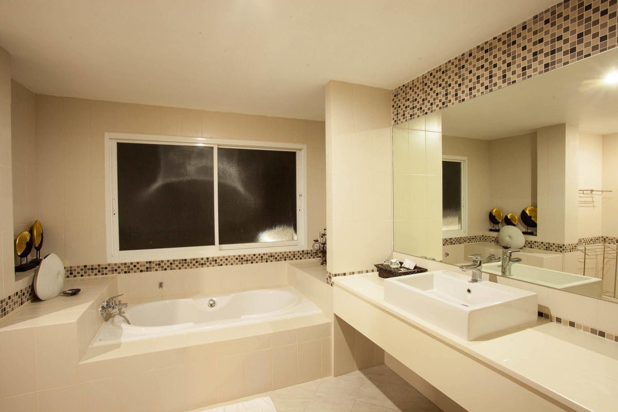 Nantrungjai Boutique Hotel Kültér fotó